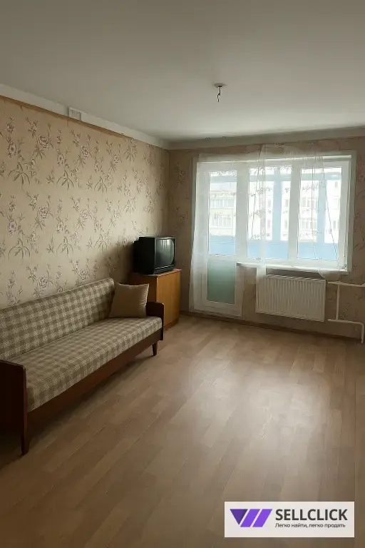 Продается трехкомнатная квартира в Ильичевском районе Мариуполя