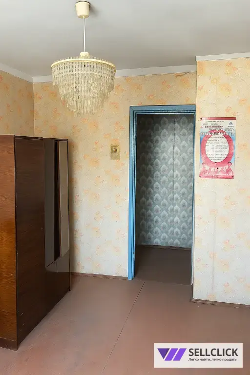 Продается трехкомнатная квартира в Ильичевском районе Мариуполя