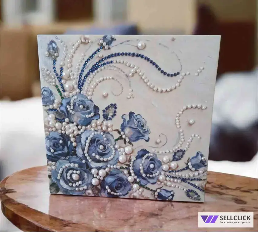 Картина жемчуг на холсте