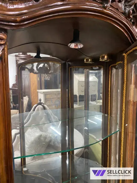 Витрина. Шкаф для посуды. Барокко. Винтажная мебель