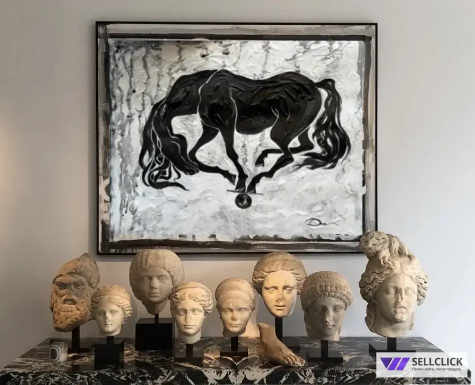 «Белая лошадь черного года»