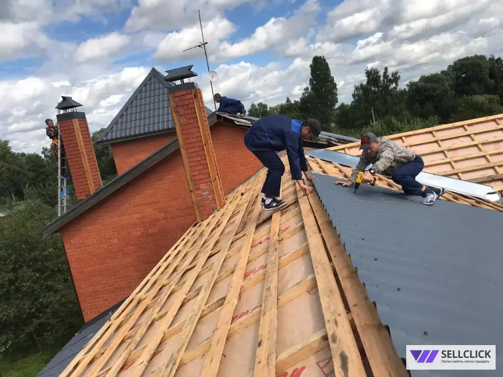 бригада кровельщиков