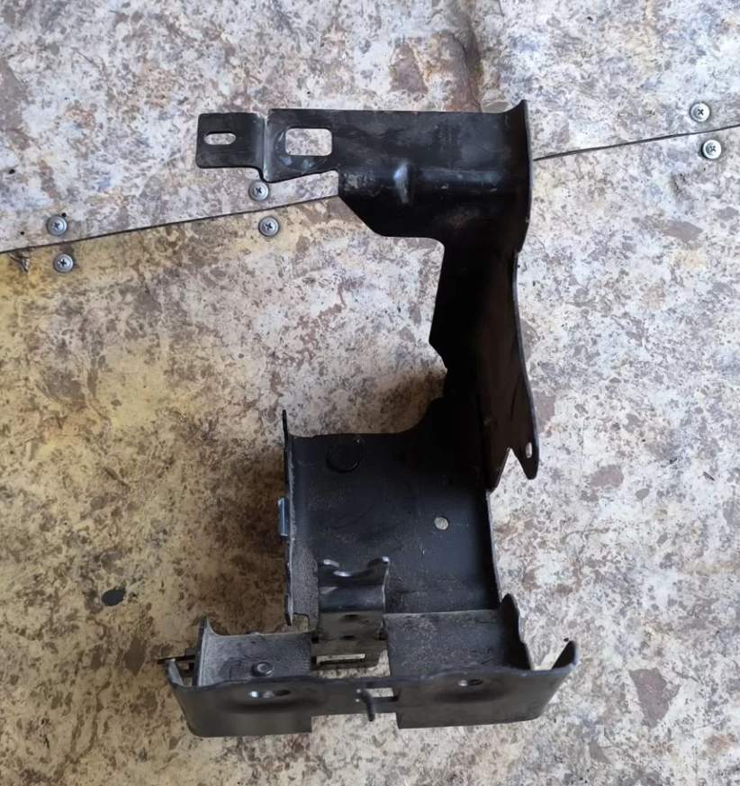 Кронштейн блока абс Берлинго Партнёр б9