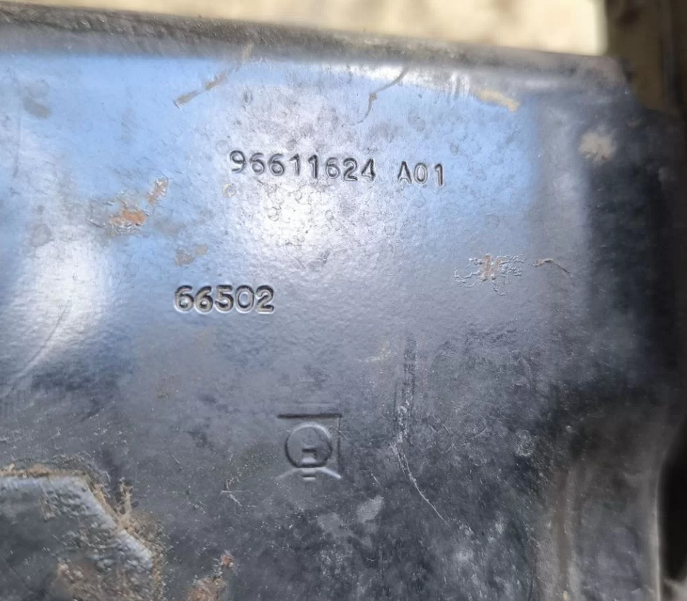 Кронштейн блока абс Берлинго Партнёр б9