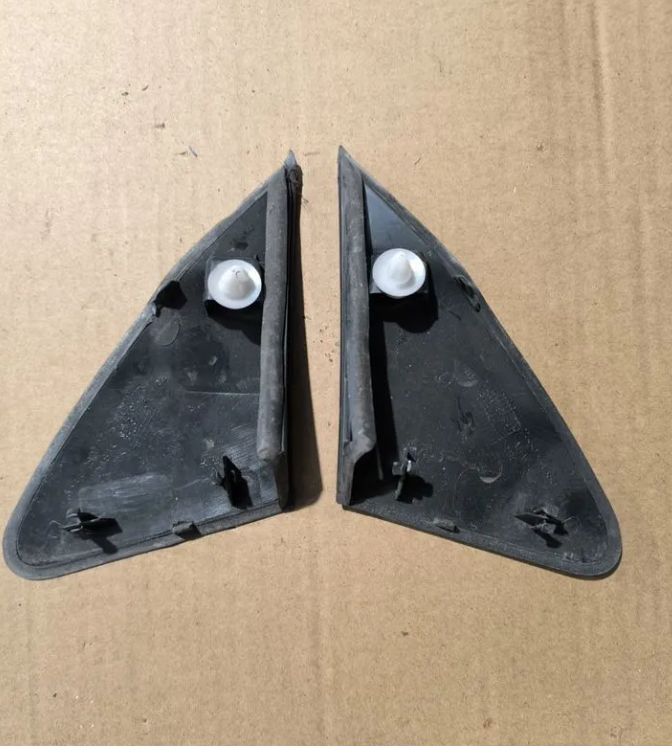 Накладка крыла Пежо 308