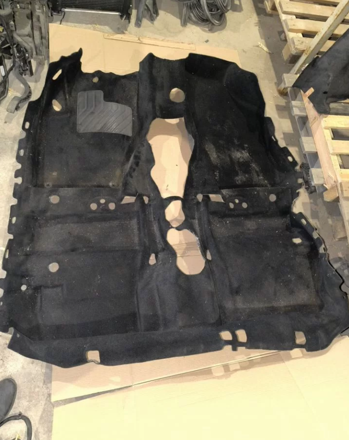 Ковролин салона Пежо 308