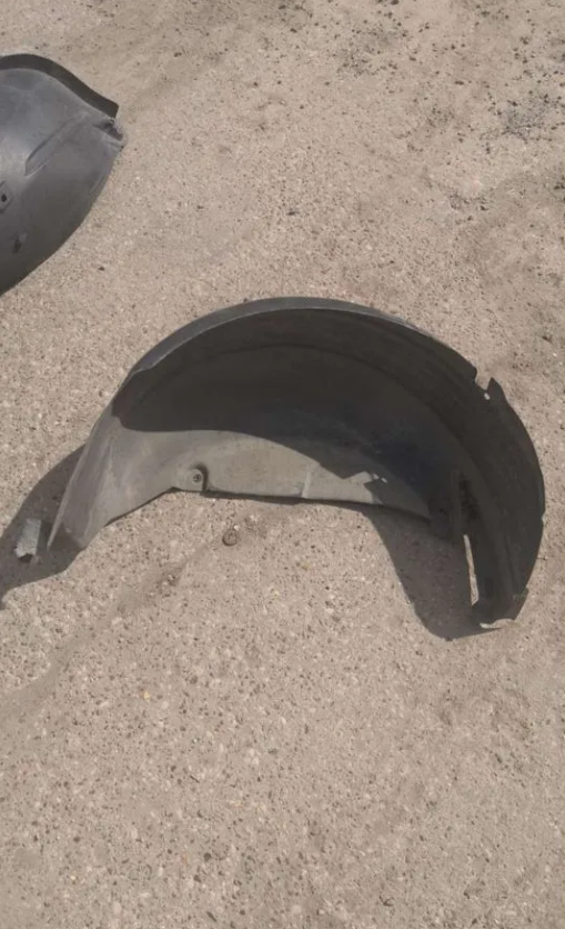 Подкрылок задний левый Ситроен Берлииспнго Б9