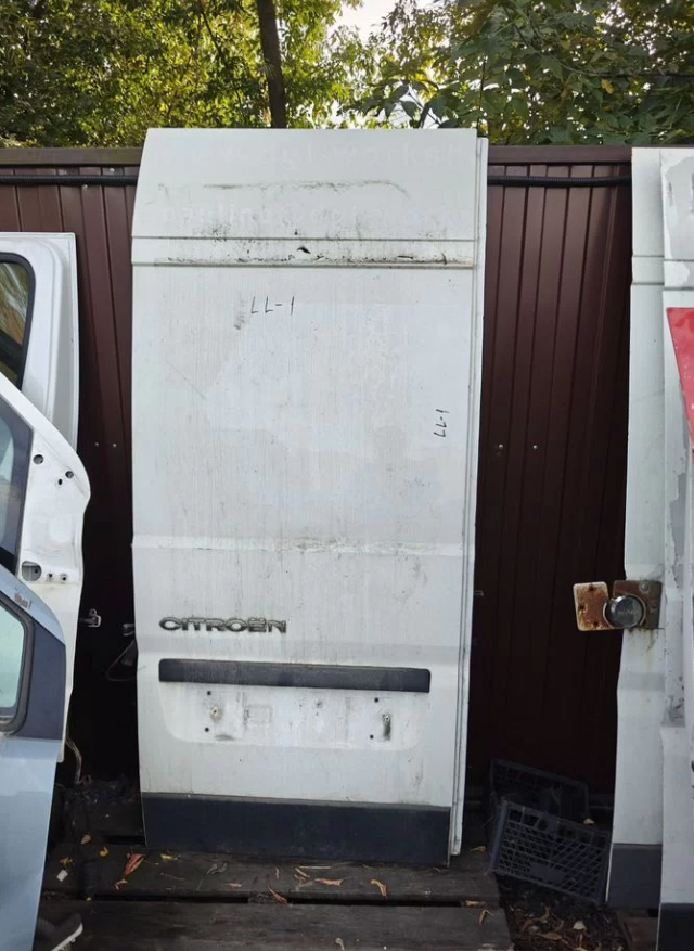 Задняя левая дверь Пежо Боксер Ситроен Джампер