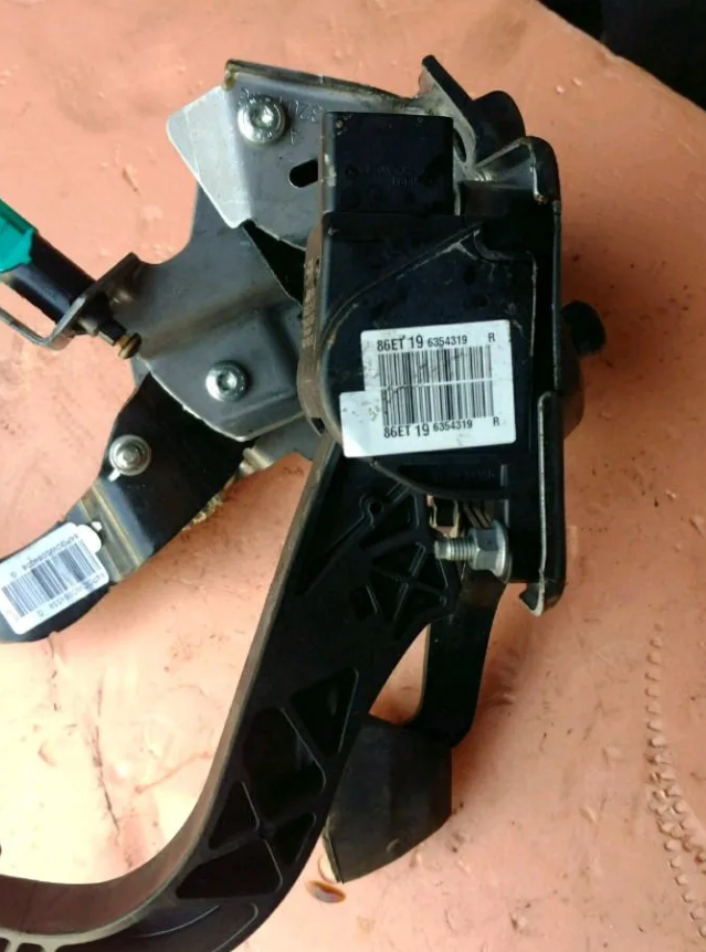 Блок педалей На Пежо Партнер 2 Ситроен Берлинго Б9