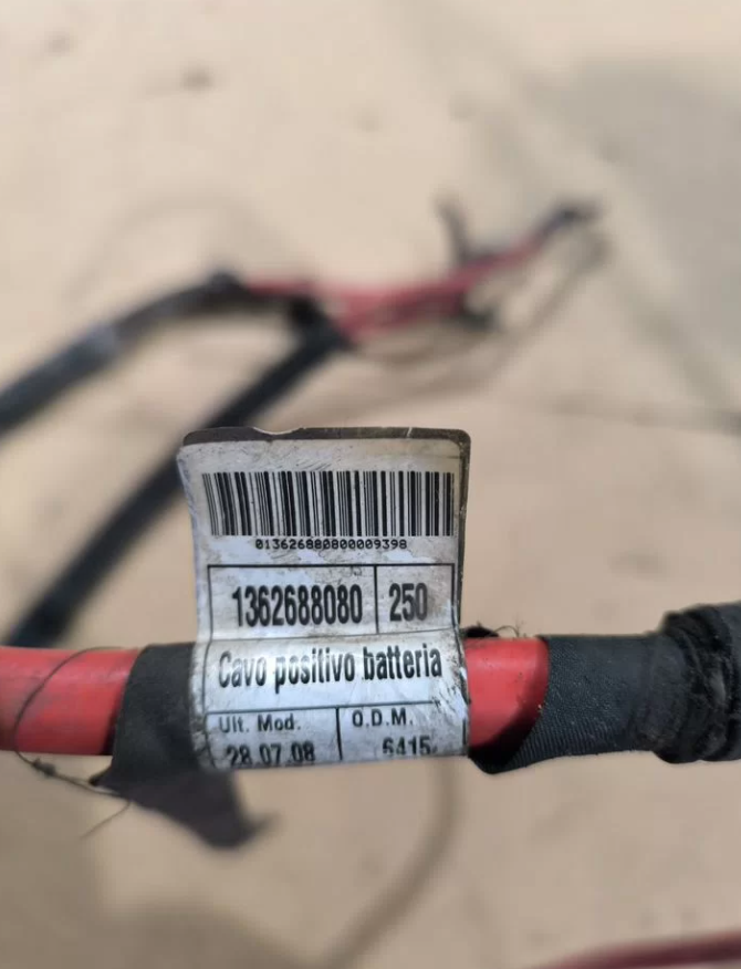 Плюсовой провод АКБ Пежо Боксер Ситроен Джампер