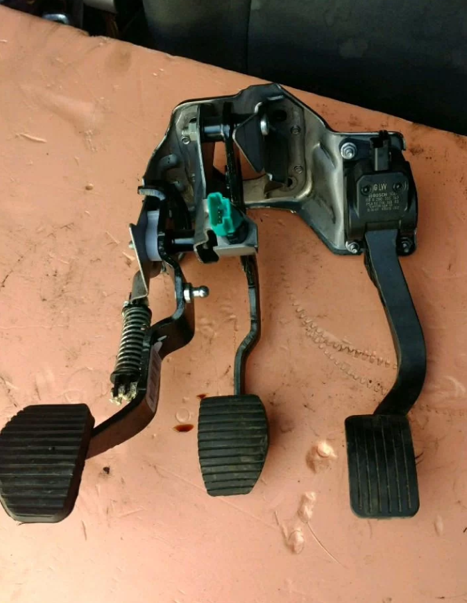 Блок педалей На Пежо Партнер 2 Ситроен Берлинго Б9