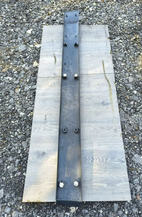 Накладка двери передняя правая Пежо партнёр м59