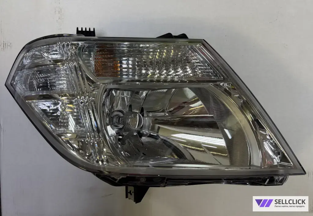 Фара правая оригинал Nissan Pathfinder R51 2010