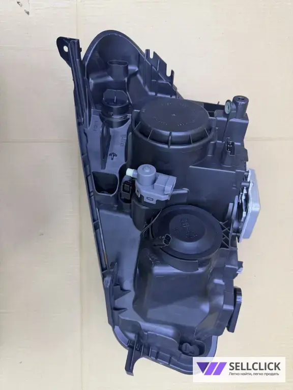 Фара правая ксенон в сборе Nissan Qashqai J10 2010