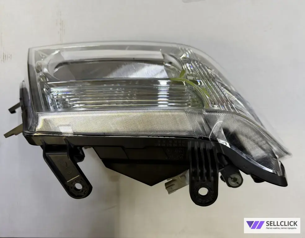 Фара правая оригинал Nissan Pathfinder R51 2010