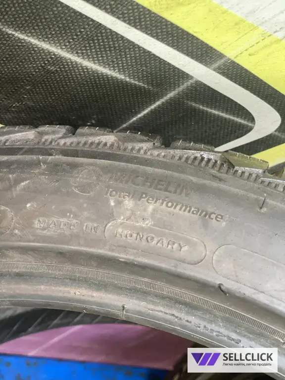295/35 r20 Michelin Pilot Alpin5 M01