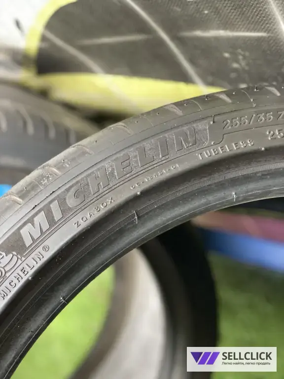 255/35 r19 Michelin pilot sport 4