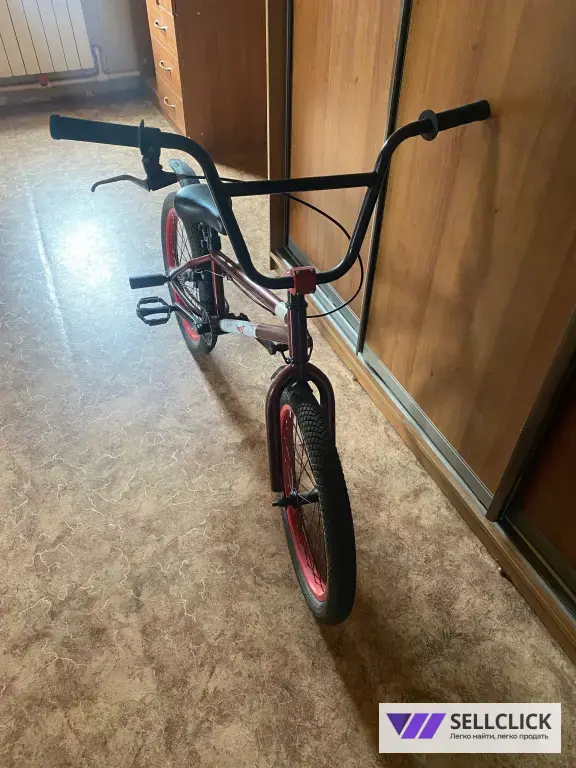 Трюковой велосипед BMX