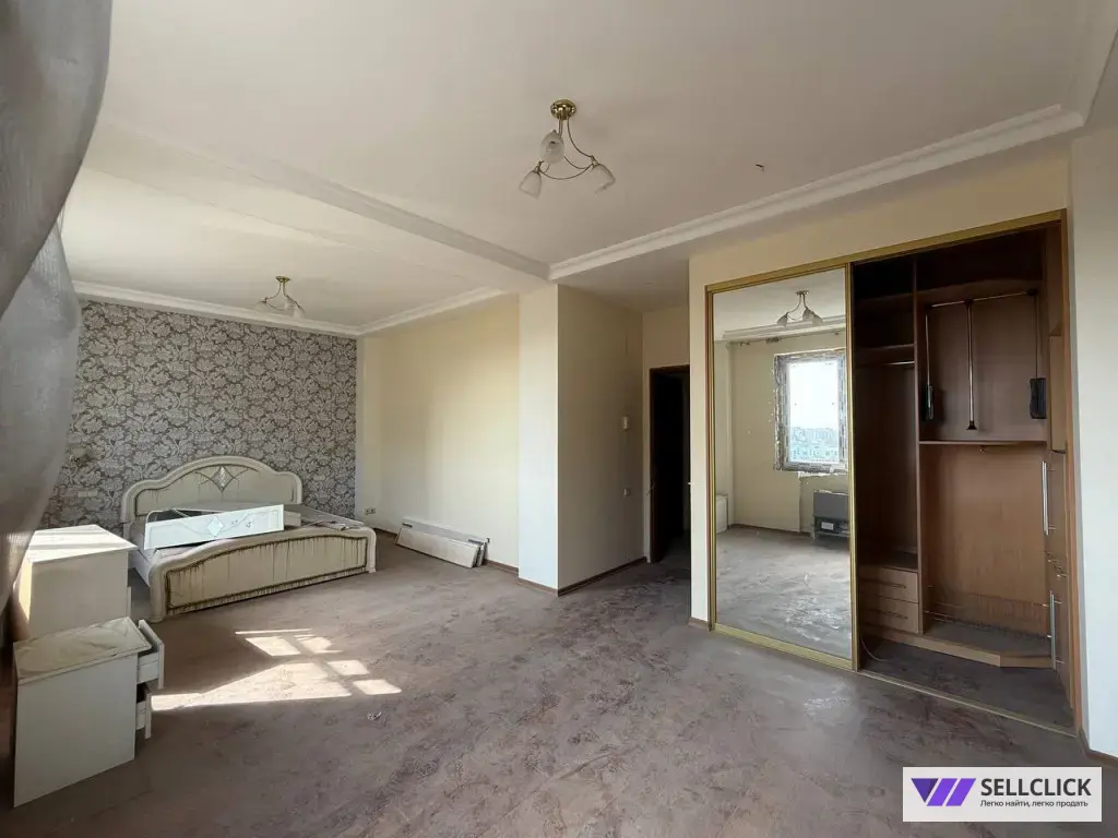 Квартира 3 комнаты, 196 м², 7/9 эт., Агент