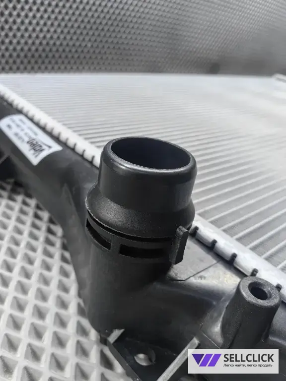 Радиатор охлаждения Volkswagen Passat 1K0121253L