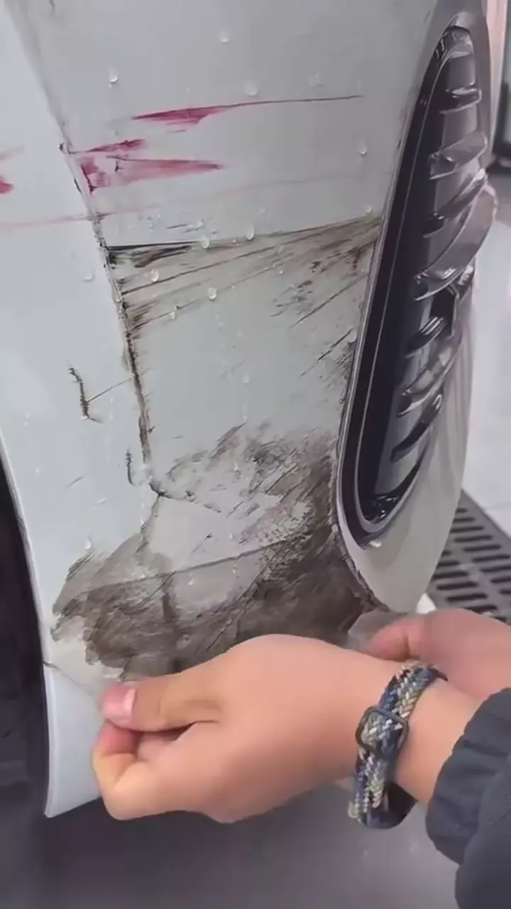 Оклейка автомобиля плёнкой бронирование