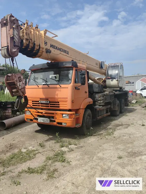 Автокран от 25 до 50 тонн