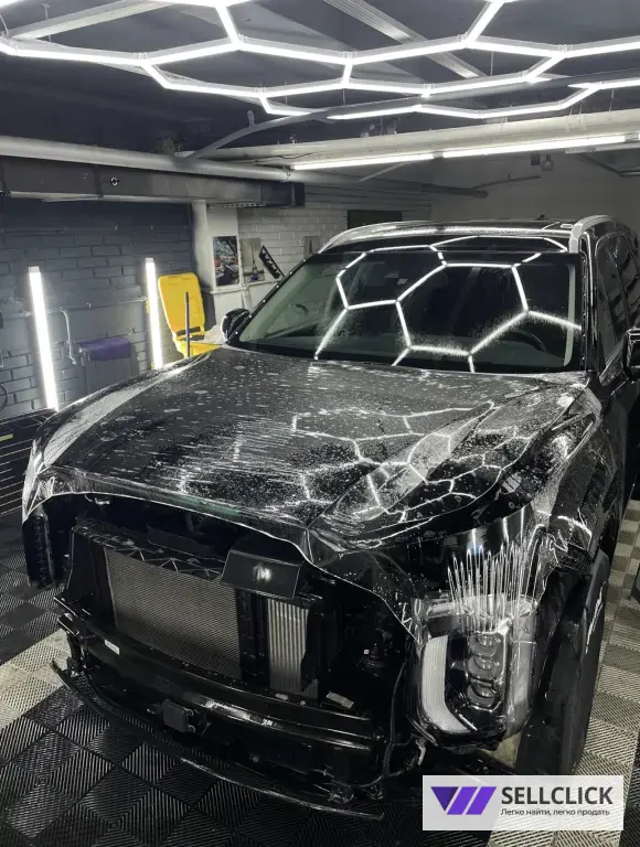 Оклейка автомобиля плёнкой бронирование