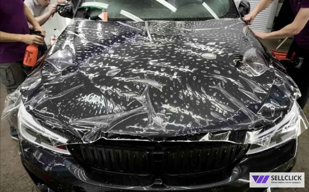 Оклейка автомобиля плёнкой бронирование