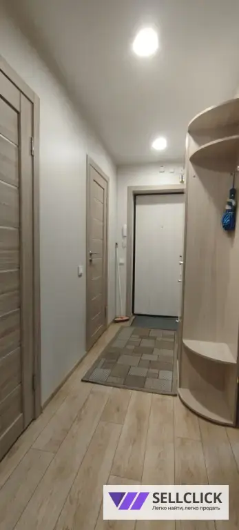 Квартира 3 комнаты, 65 м², 4/5 эт., Агент