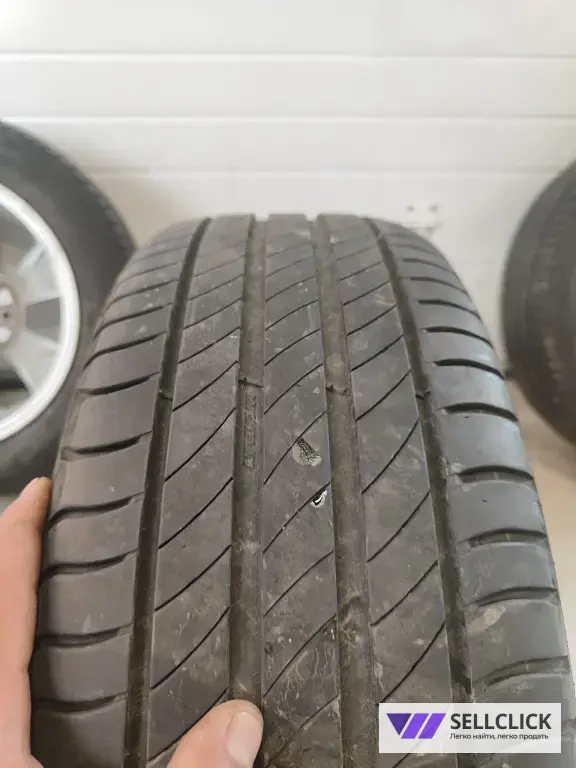 Диски Velorum в сборе с шинами 205 55 16 Michelin primacy 4+