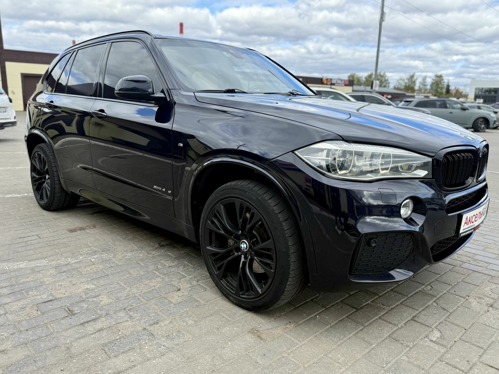 BMW X5, III (F15) xDrive40d M Sport Внедорожник 5 дв. 2014 Черный 40d 3.0d AT (313 л.с.) 4WD 171615 км