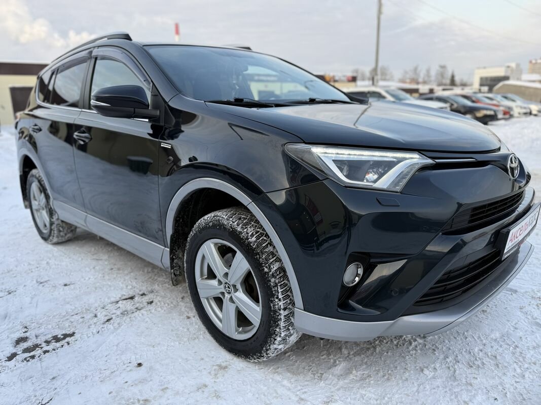 Toyota RAV4, IV (XA40) Рестайлинг Exclusive Внедорожник 5 дв. 2017 Черный 2.5 AT (180 л.с.) 4WD 125488 км