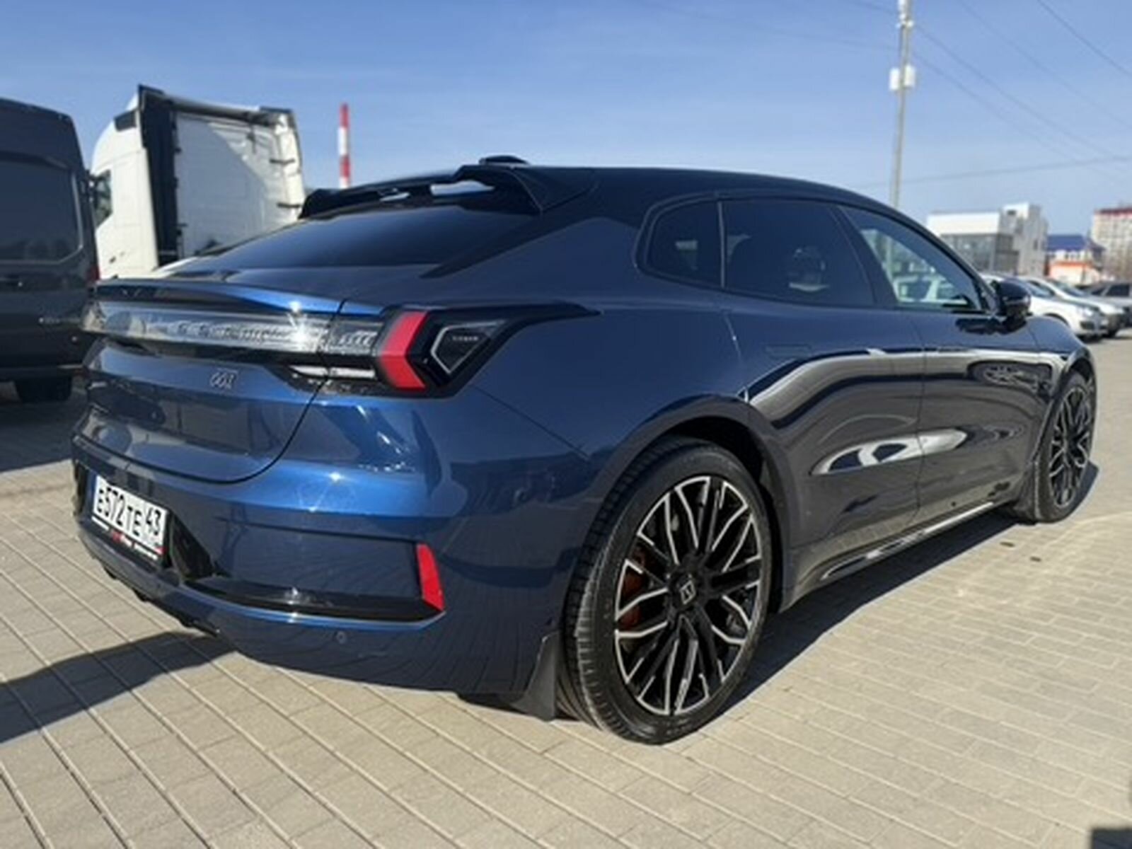 Zeekr 001, I Z Sport Хэтчбек 5 дв. 2023 Синий 100 kWh Electro AT (400 кВт) 4WD 29005 км