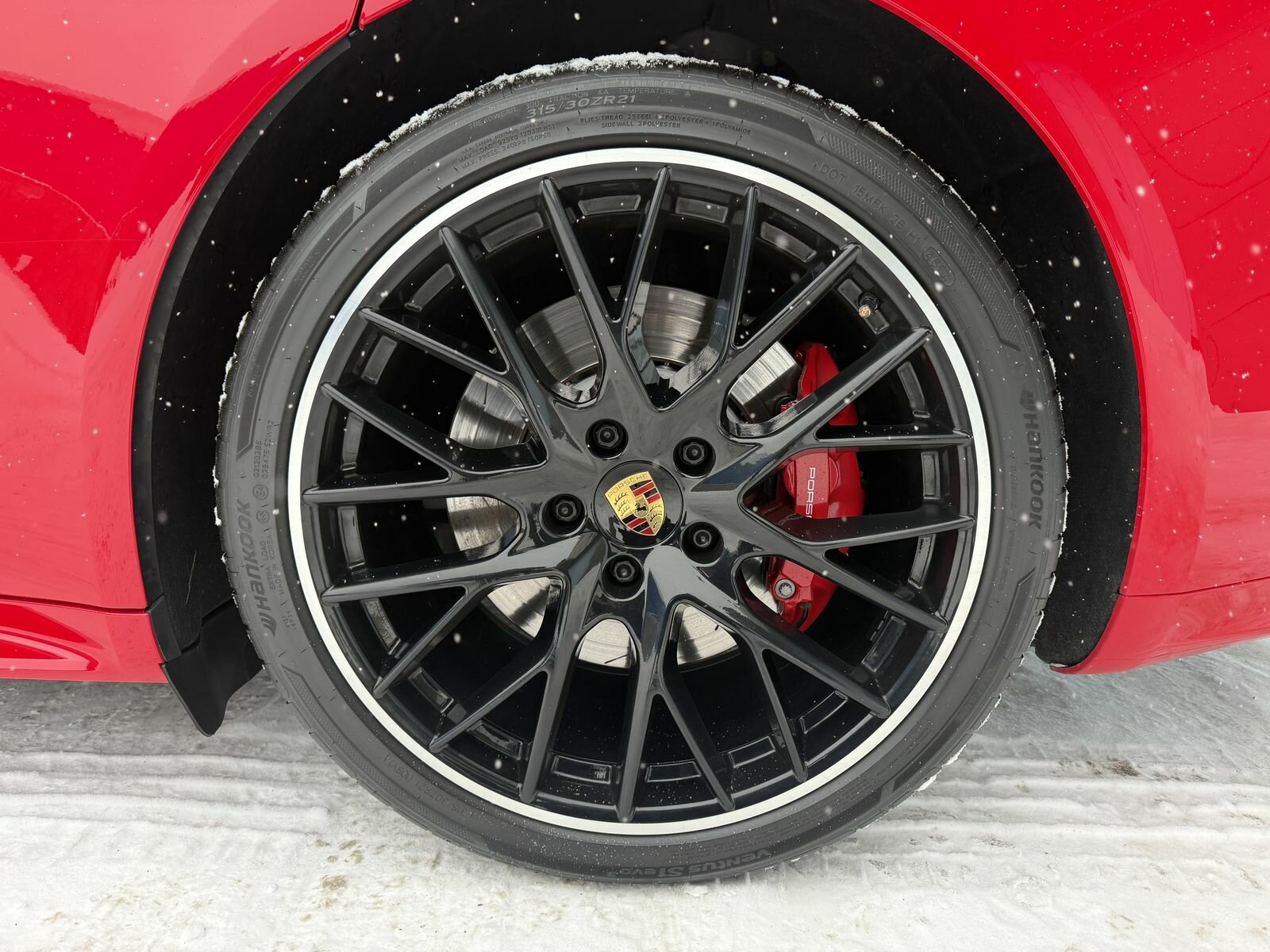 Porsche Panamera, II Panamera Turbo Лифтбек 2018 Красный Turbo 4.0 AMT (550 л.с.) 4WD 73000 км