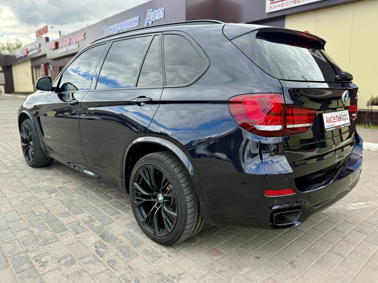 BMW X5, III (F15) xDrive40d M Sport Внедорожник 5 дв. 2014 Черный 40d 3.0d AT (313 л.с.) 4WD 171615 км