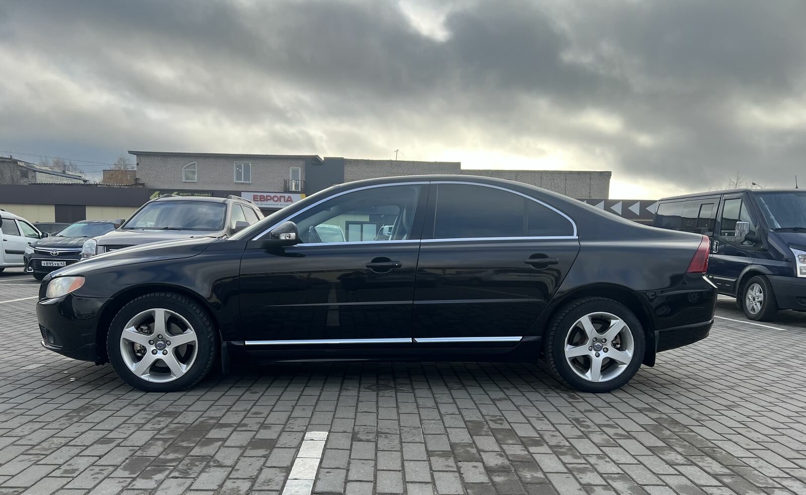 Volvo S80, II Премиум Плюс Седан 2008 Черный 3.2 AT (238 л.с.) 4WD 270000 км