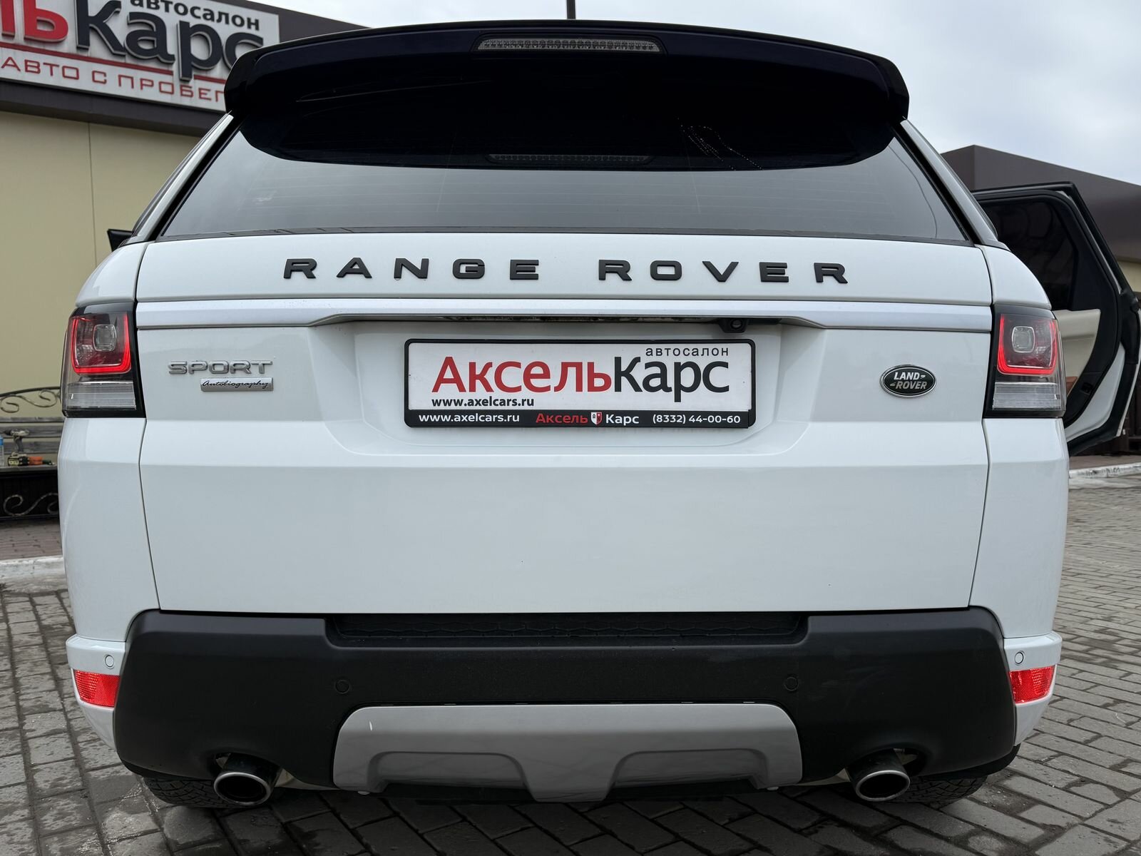 Land Rover Range Rover Sport, II Autobiography Внедорожник 5 дв. 2014 Белый 3.0d AT (292 л.с.) 4WD 220000 км