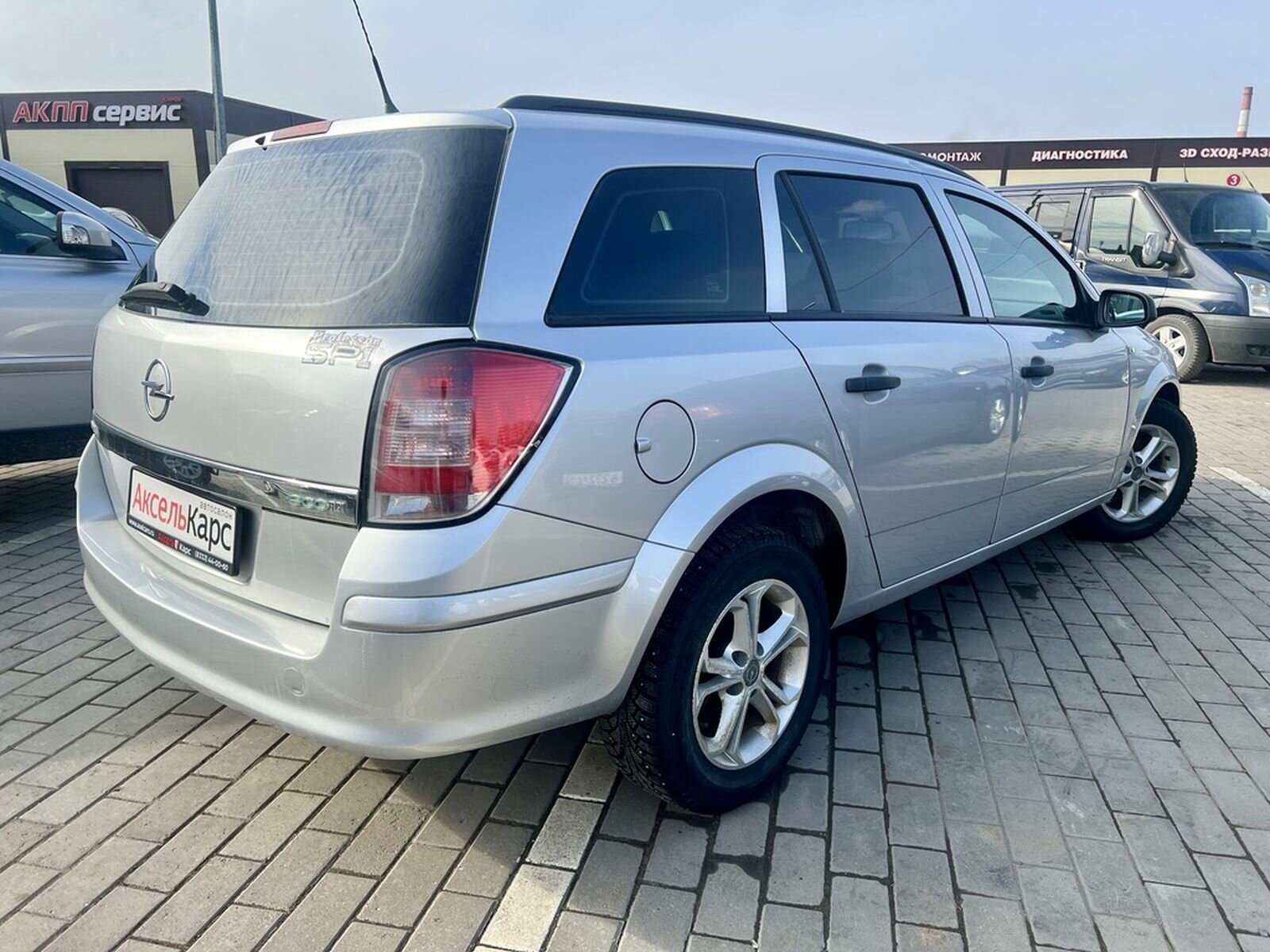 Opel Astra, H Рестайлинг  Универсал 5 дв. 2008 Серебряный 1.3d MT (90 л.с.) 150000 км