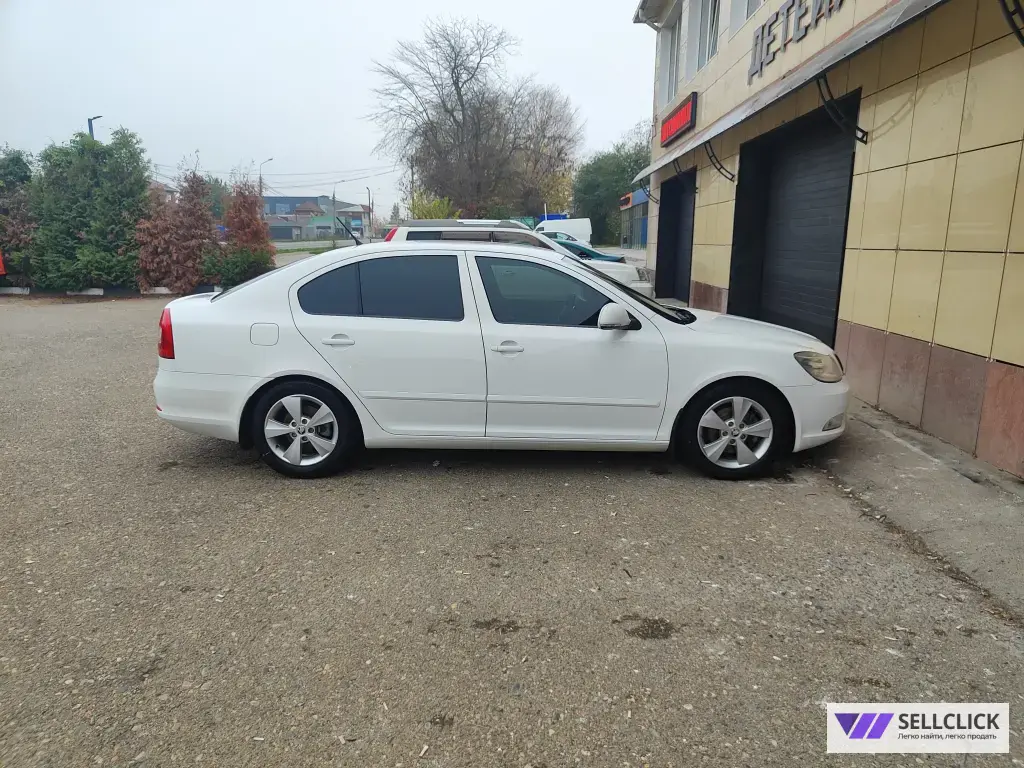 Skoda Octavia 1.8 Механическая, 2012, 90000 км