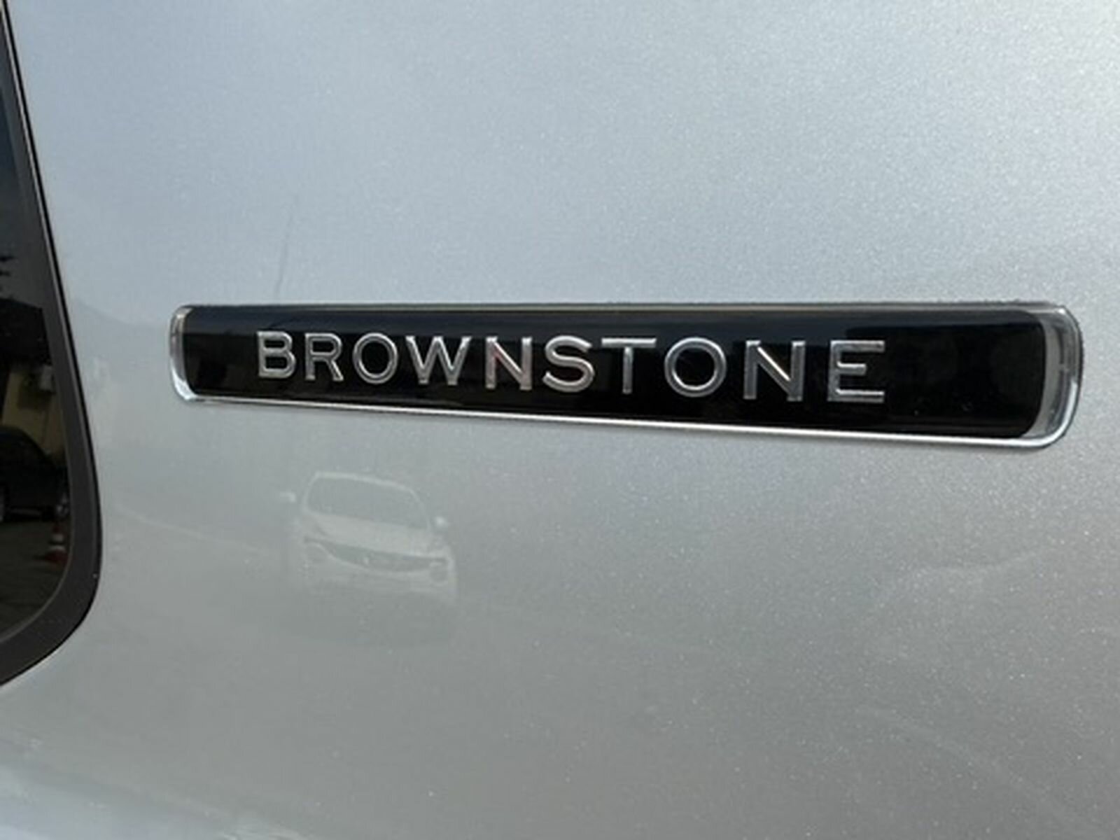 Toyota Land Cruiser, 200 Series Рестайлинг 1 SE «Brownstone» (7 мест) Внедорожник 5 дв. 2014 Серый 4.5d AT (235 л.с.) 4WD 317001 км