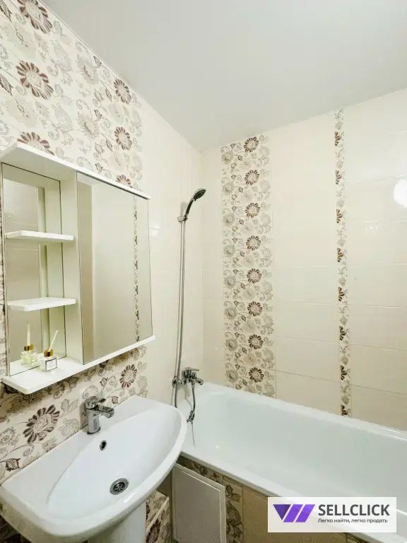 Квартира 3 комнаты, 75 м², 15/18 эт., Агент