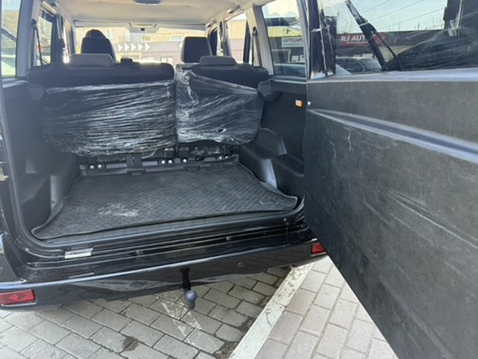 УАЗ Патриот, I Рестайлинг 2  Внедорожник 5 дв. 2015 Черный 2.7 MT (128 л.с.) 4WD 117001 км