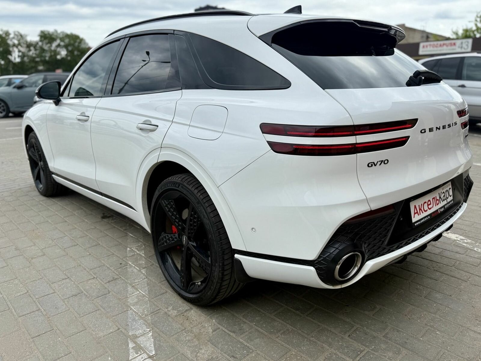 Genesis GV70, I Ultimate Внедорожник 5 дв. 2021 Белый 3.5 AT (379 л.с.) 4WD 50658 км