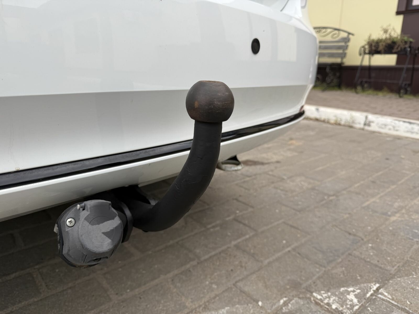 Citroen   Цельнометаллический фургон 2017 Белый  151097 км