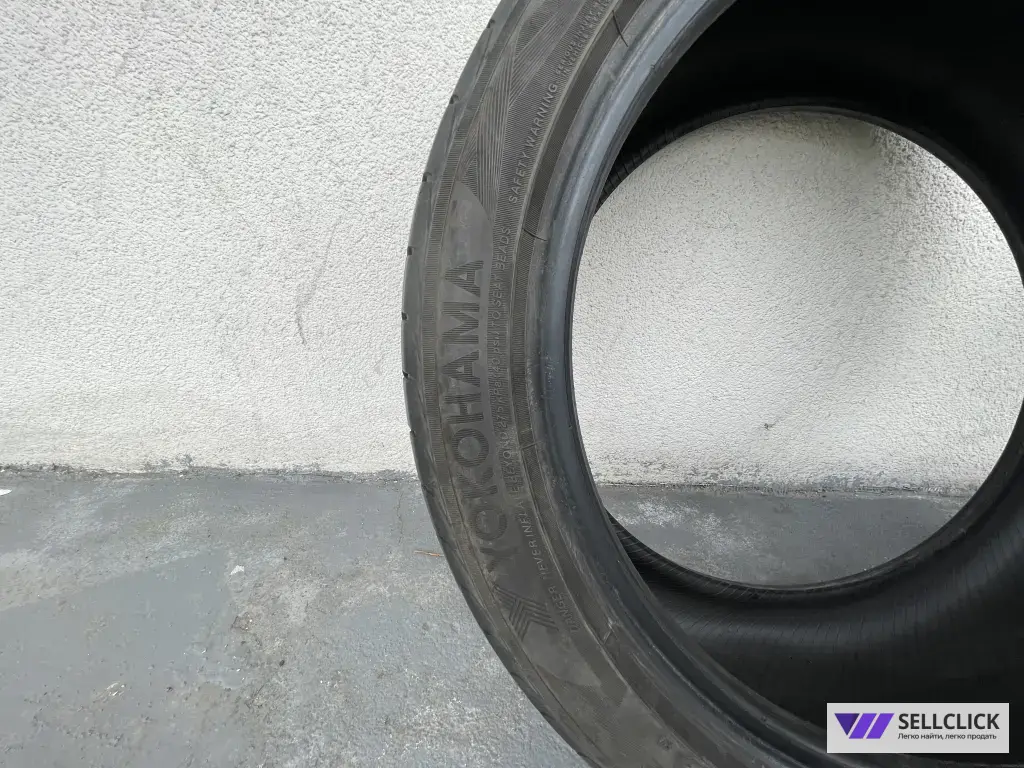 Yokohama Advan Sport V105 225/45 R18 95Y XL
