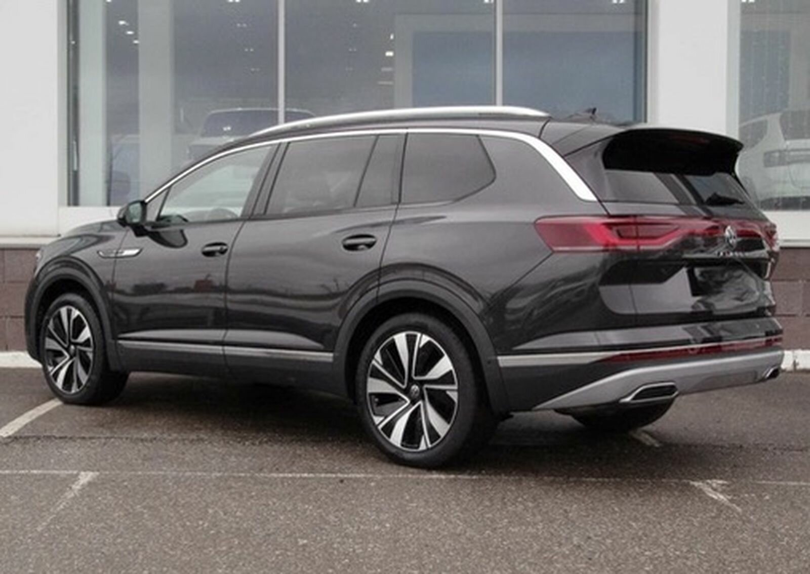 Volkswagen Talagon, I 380TSI Deluxe Edition Pro Внедорожник 5 дв. 2024 Серый 2.0 AMT (220 л.с.) 4WD 29551 км