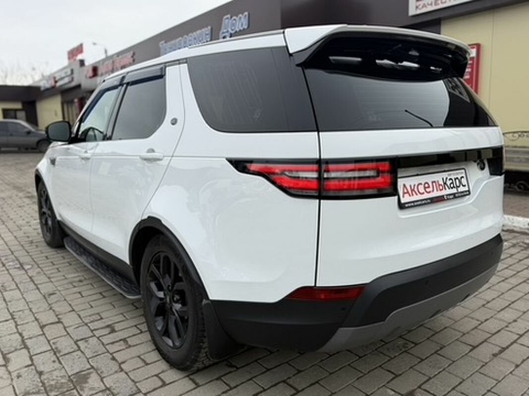 Land Rover Discovery, V Landmark Внедорожник 5 дв. 2018 Белый 3.0d AT (249 л.с.) 4WD 168010 км