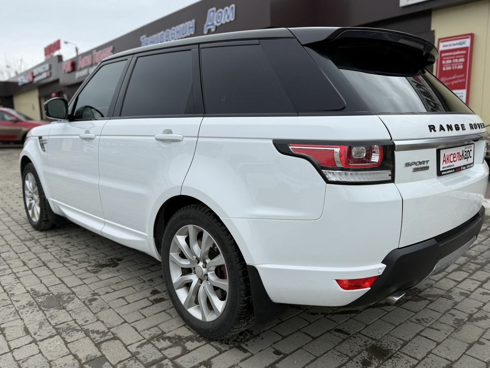 Land Rover Range Rover Sport, II Autobiography Внедорожник 5 дв. 2014 Белый 3.0d AT (292 л.с.) 4WD 220000 км