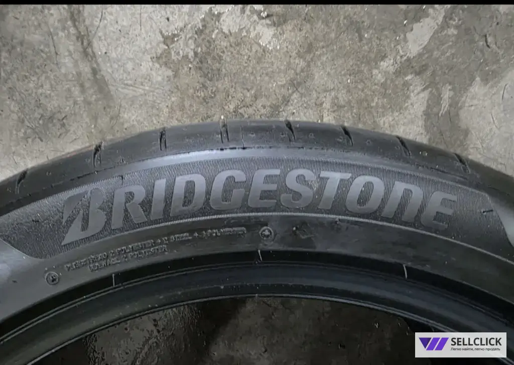 Bridgestone Turanza 6 255/45 R20 и 285/40 R20 105Y