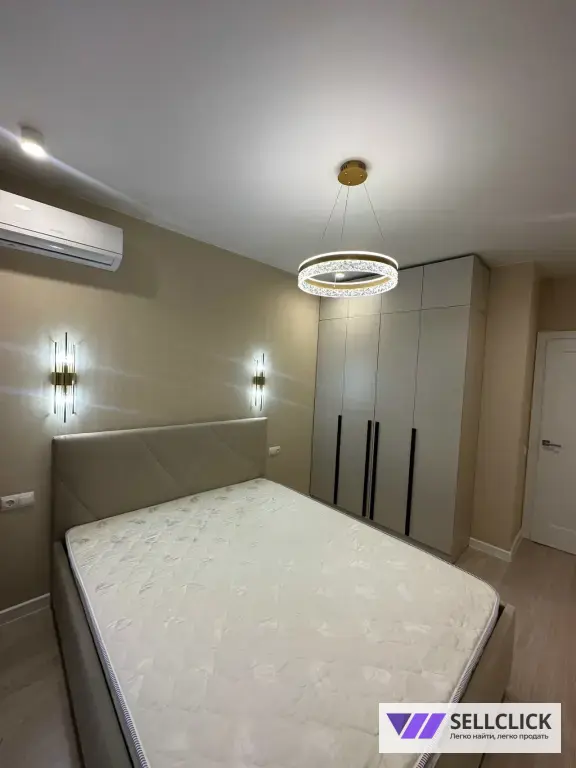 Квартира 1 комната, 36 м², 8/12 эт., Агент